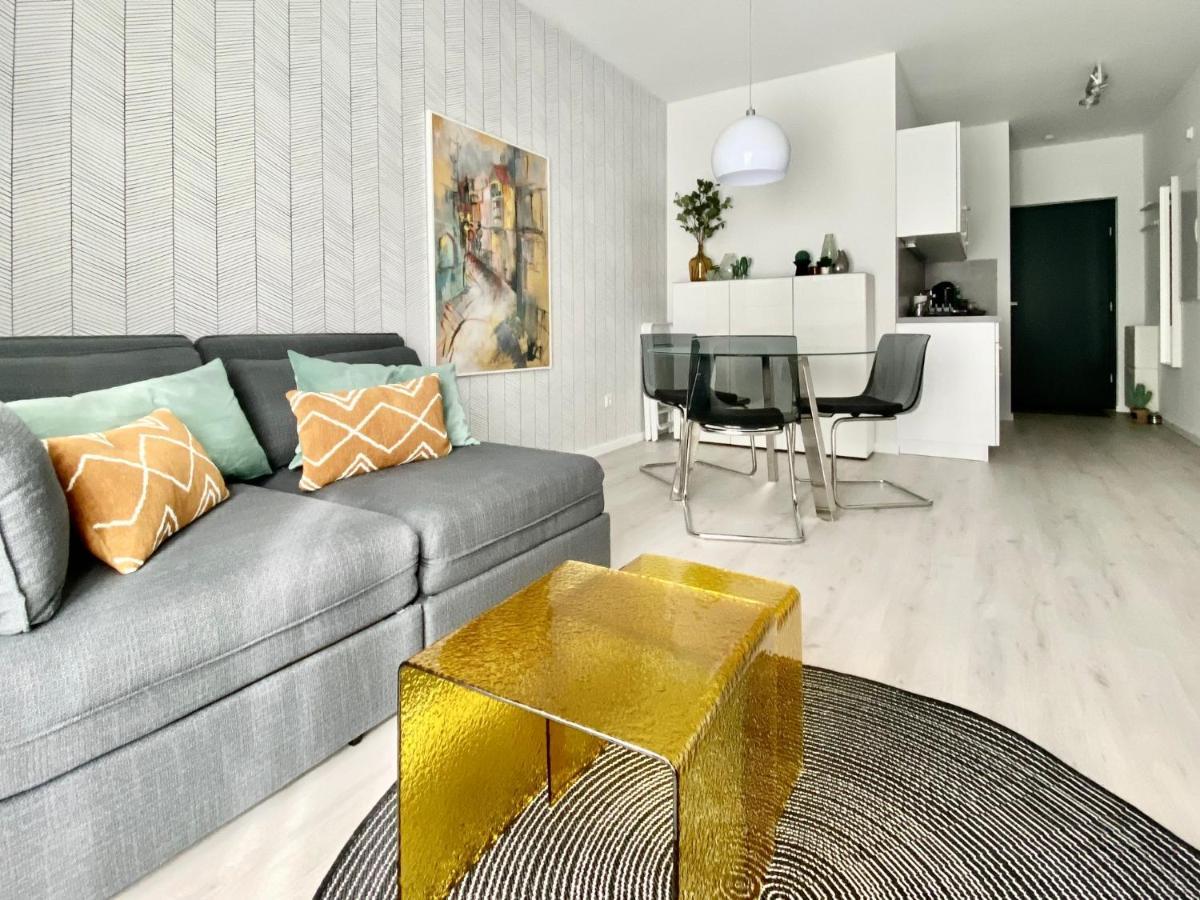 Modernes Apartment, Terrasse Und Garten Am Lilienthalpark Im Suedwesten Berlins Exteriör bild
